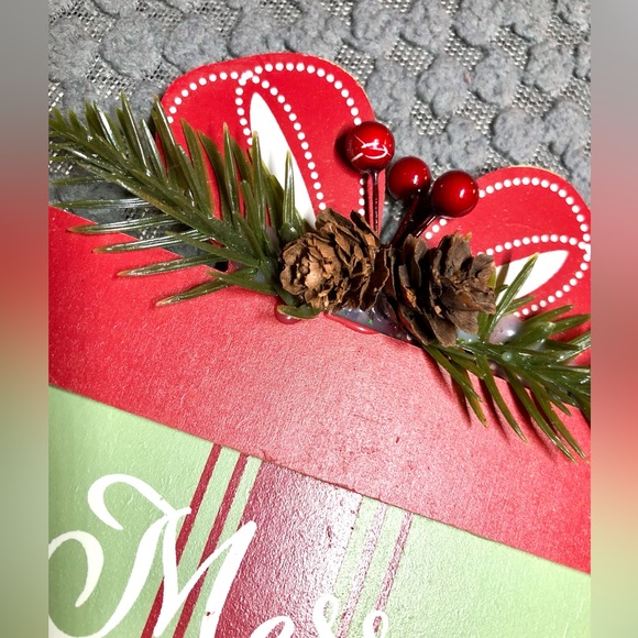 Christmas Gift Box Tabletop Decor w/ Pine Cones and Berries Bundle 2 Merry Noel - Picture 3 of 4